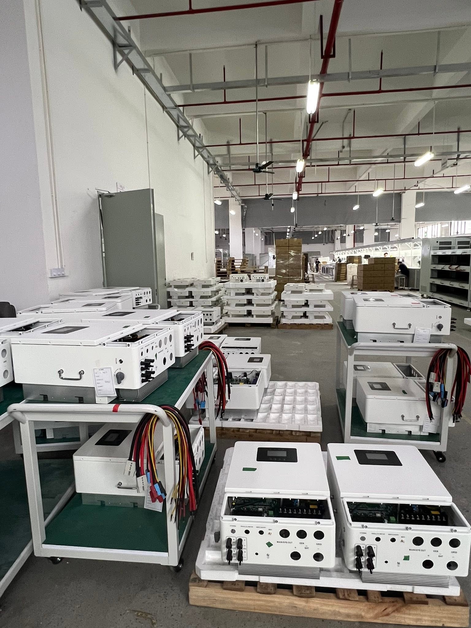 solar inverter factory